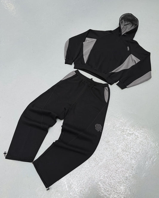 A Mertra Tracksuit – Black